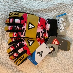 AUCLAIR WOMENS GLOVE LUV YOU GIRL BLACK PINK CAMO LARGE NWT